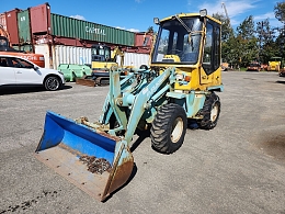 FURUKAWA CO., LTD Wheel loaders FL302-2 1997