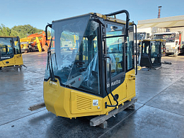 コマツ 中古パーツ 建設機械用キャビン -