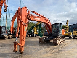 HITACHI Excavators ZX210K-3 2011