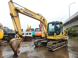 KOMATSU Excavators PC120-8 2011