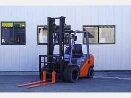 トヨタ フォークリフト 50-8FD25 2014年