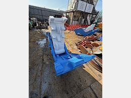 オカダアイヨン アタッチメント(建設機械) 小割機 -