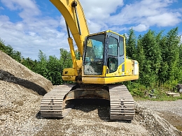 コマツ 油圧ショベル(ユンボ) PC200-8N1 2008年