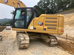 キャタピラー 油圧ショベル(ユンボ) 320GC 2019年