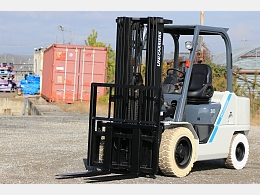 UNICARRIERS Forklifts FHD30T5 2017