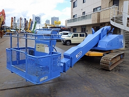 AICHI Aerial work Platforms (self-propelled) SR12B 2007