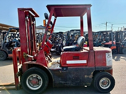 MITSUBISHI Forklifts FG20 1986