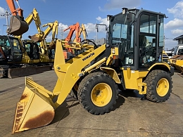 KOMATSU Wheel loaders WA40-8 2019