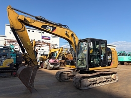 CAT 重機　ユンボ　タンブラー ZX17U-5A 日立 標準機 ゴム脚 可変脚