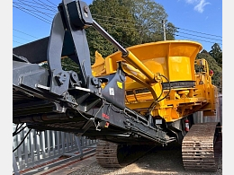 KOMATSU Wood chippers/Crushers BR200T-1 1999