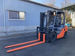 TOYOTA Forklifts 02-8FD25 2018
