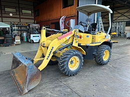 YANMAR Wheel loaders V3-6 2013