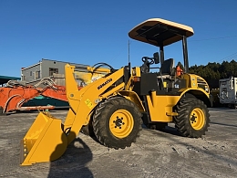 コマツ タイヤショベル(ホイールローダー) WA30-6E0 2016年