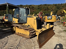 CATERPILLAR Bulldozers D3K 2010