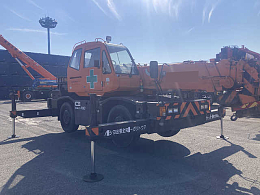 TADANO Cranes TR-100M-1 2000