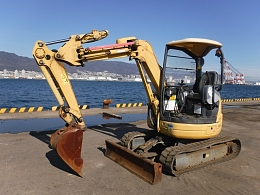 コマツ ミニ油圧ショベル(ミニユンボ) PC30UU-5 2012年