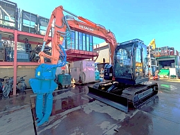 HITACHI Excavators ZX75US-5B 2018