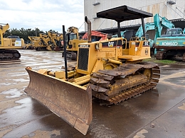 CATERPILLAR Bulldozers D3C 1991