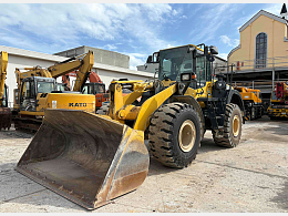 KOMATSU Wheel loaders WA380-8 2018