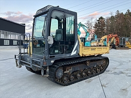 YANMAR Carrier dumps C50R-5 2016