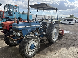ニューホランド Tractor T5060 -