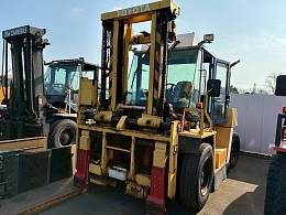 TOYOTA Forklifts 50-4FD120 2009