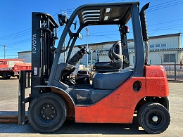 TOYOTA Forklifts 02-8FG20 2013
