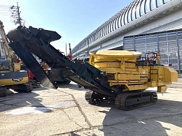 KOMATSU Wood chippers/Crushers BR120T-1 2001