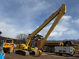 KOMATSU Excavators PC200LC-11 2019
