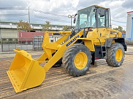 KOMATSU Wheel loaders WA100-5 2010
