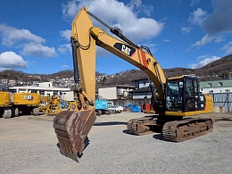 キャタピラー 油圧ショベル(ユンボ) 320D-E 2012年