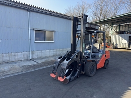 TOYOTA Forklifts 02-8FDJ35 2015