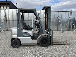 NISSAN Forklifts YL02M20 2007