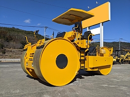 SAKAI Rollers R2-2 2011