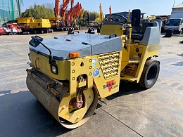 酒井重工業 ローラー TW350-1 2003年