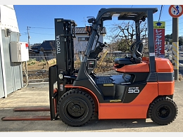 TOYOTA Forklifts 8FB30 2017