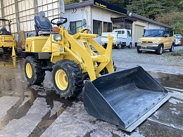 YANMAR Wheel loaders V1-1A 2010