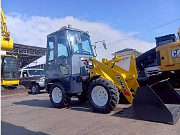 ヤンマー タイヤショベル(ホイールローダー) V2-2 2010年