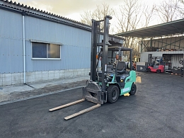 三菱 フォークリフト FGE25P-TZP 2023年