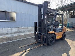 トヨタ フォークリフト 02-7FD30 2000年