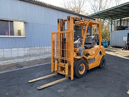 KOMATSU Forklifts FD25T-17 2015