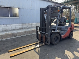 TOYOTA Forklifts 52-8FD25 2008