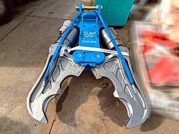 オカダアイヨン 新品アタッチメント 大割機 2025年