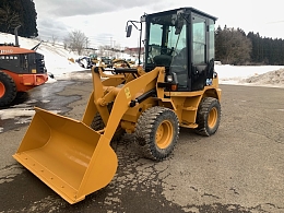 CATERPILLAR Wheel loaders 901B2 2010