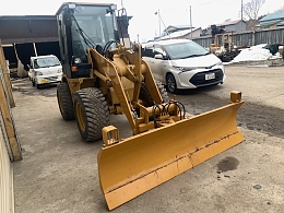 CATERPILLAR Wheel loaders 902B 2006