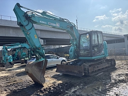 コベルコ建機 油圧ショベル(ユンボ) SK135SR-3 2016年