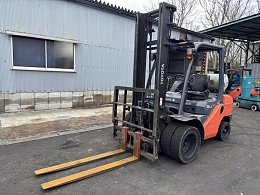TOYOTA Forklifts 8FG30 2012