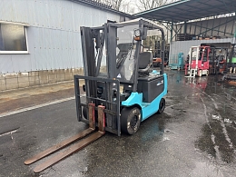 ニチユ フォークリフト FB25PN-77-300 2015年