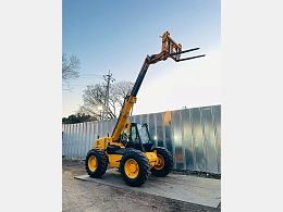 JCB フォークリフト 526S -