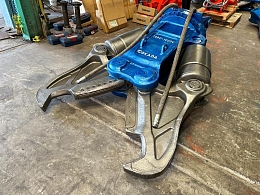 OKADA AIYON Attachments(Construction) Crusher -